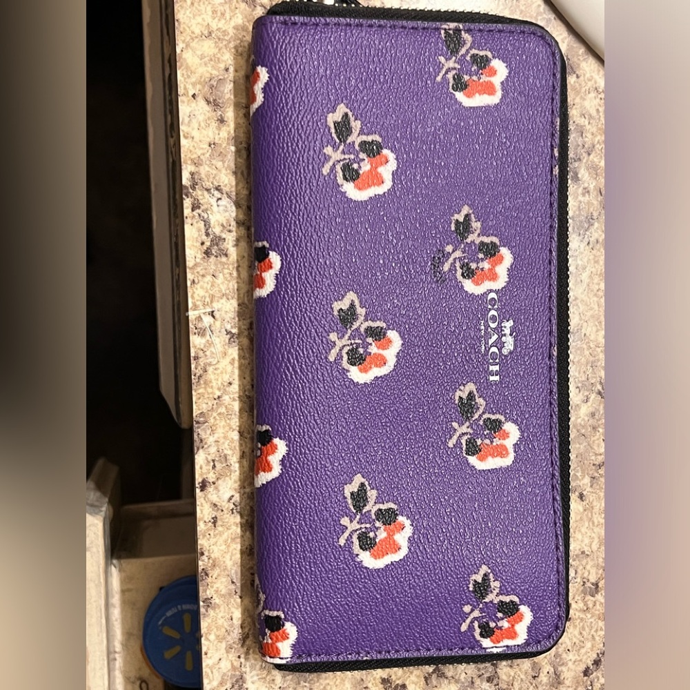 💜 Purple Floral Coach Wallet